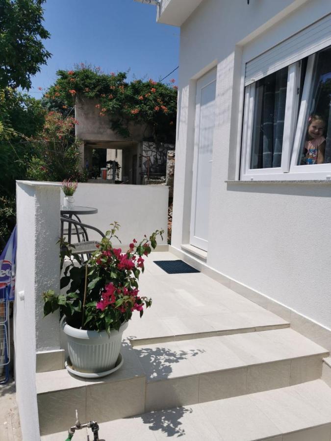 Apartments Lily Neum Εξωτερικό φωτογραφία